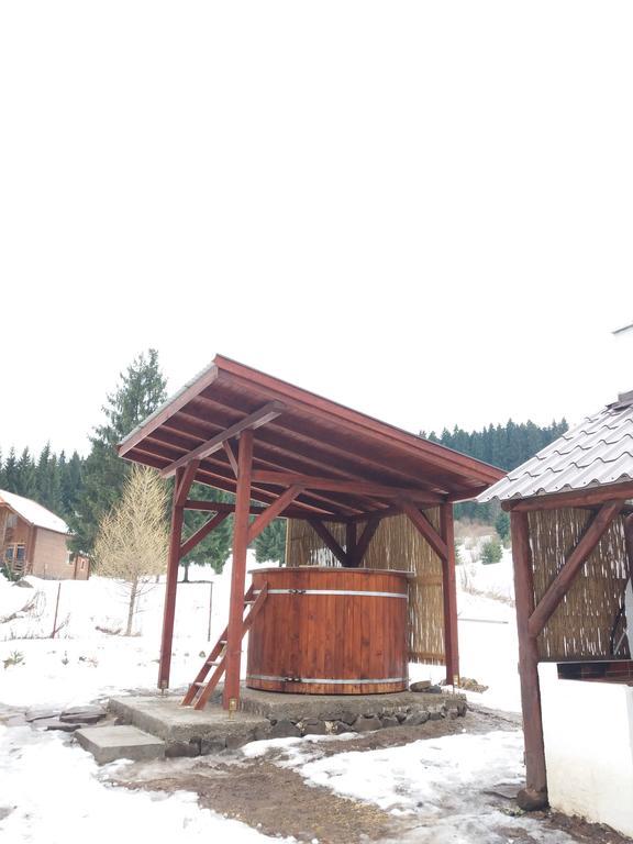 Vivien Vendeghaz Villa Borzont Exteriör bild